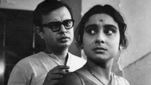 Subrata (Anil Chatterjee) and Arati (Madhabi Mukherjee)